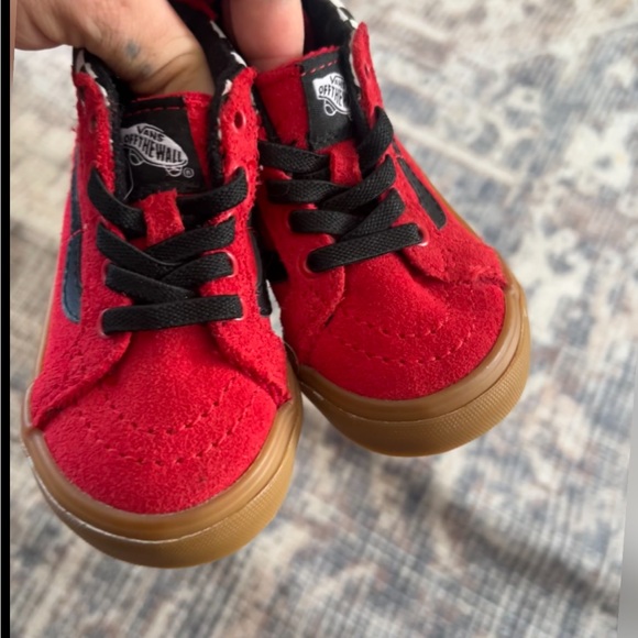 Red vans baby skate shoes Size 4 baby NWOT - Picture 3 of 6